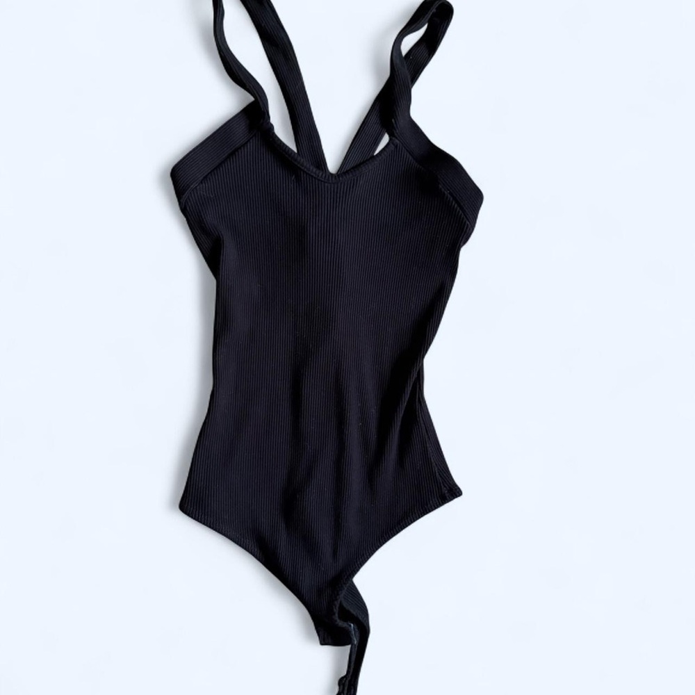 Women's Black Tabk top Cruss cross Large Bodysuit